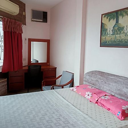 New Budget Inn Hotel Chukai Kültér fotó