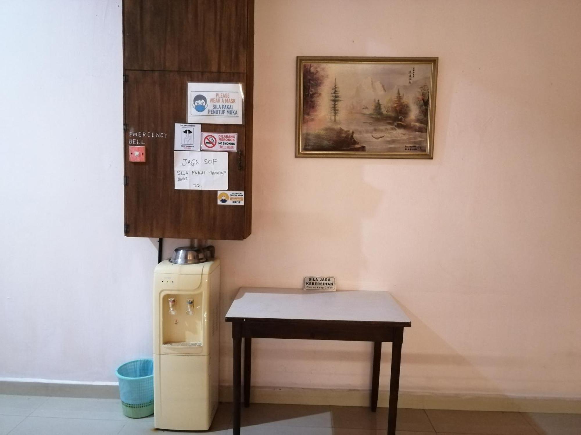 New Budget Inn Hotel Chukai Kültér fotó
