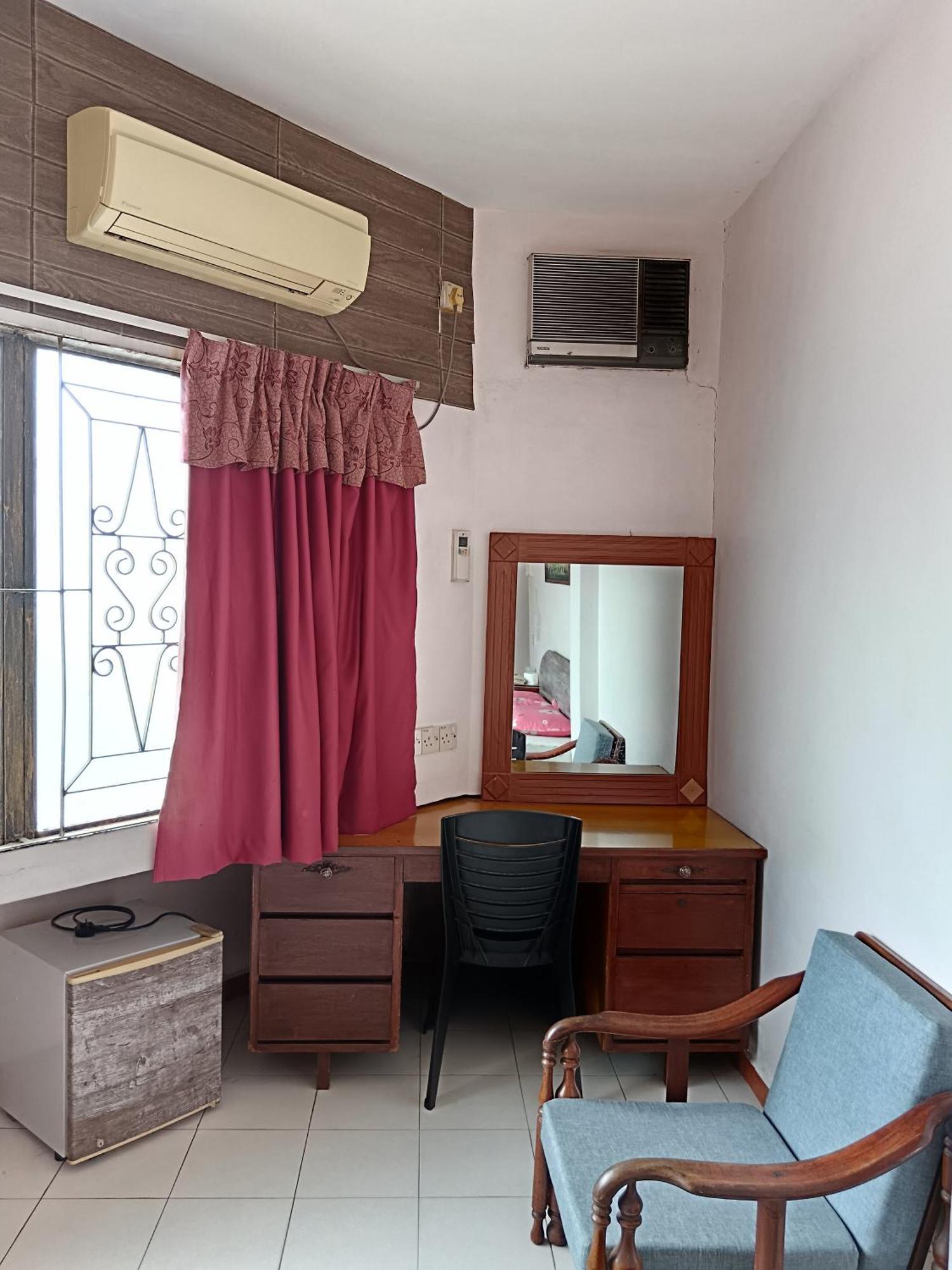 New Budget Inn Hotel Chukai Kültér fotó