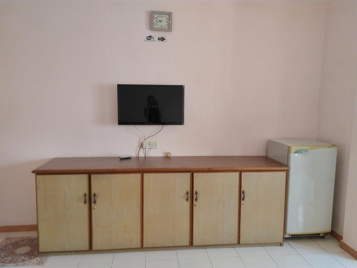 New Budget Inn Hotel Chukai Kültér fotó